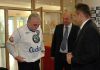 Ministr Urban přeje mladoboleslavskému fotbalu